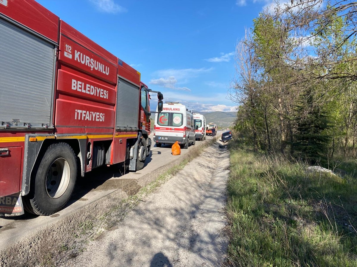 Çankırı'da su kanalına düşen otomobildeki 3 kişi yaralandı
