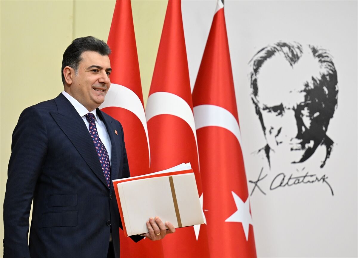 CHP Sözcüsü Emre, MYK gündemine ilişkin basın toplantısı düzenledi: