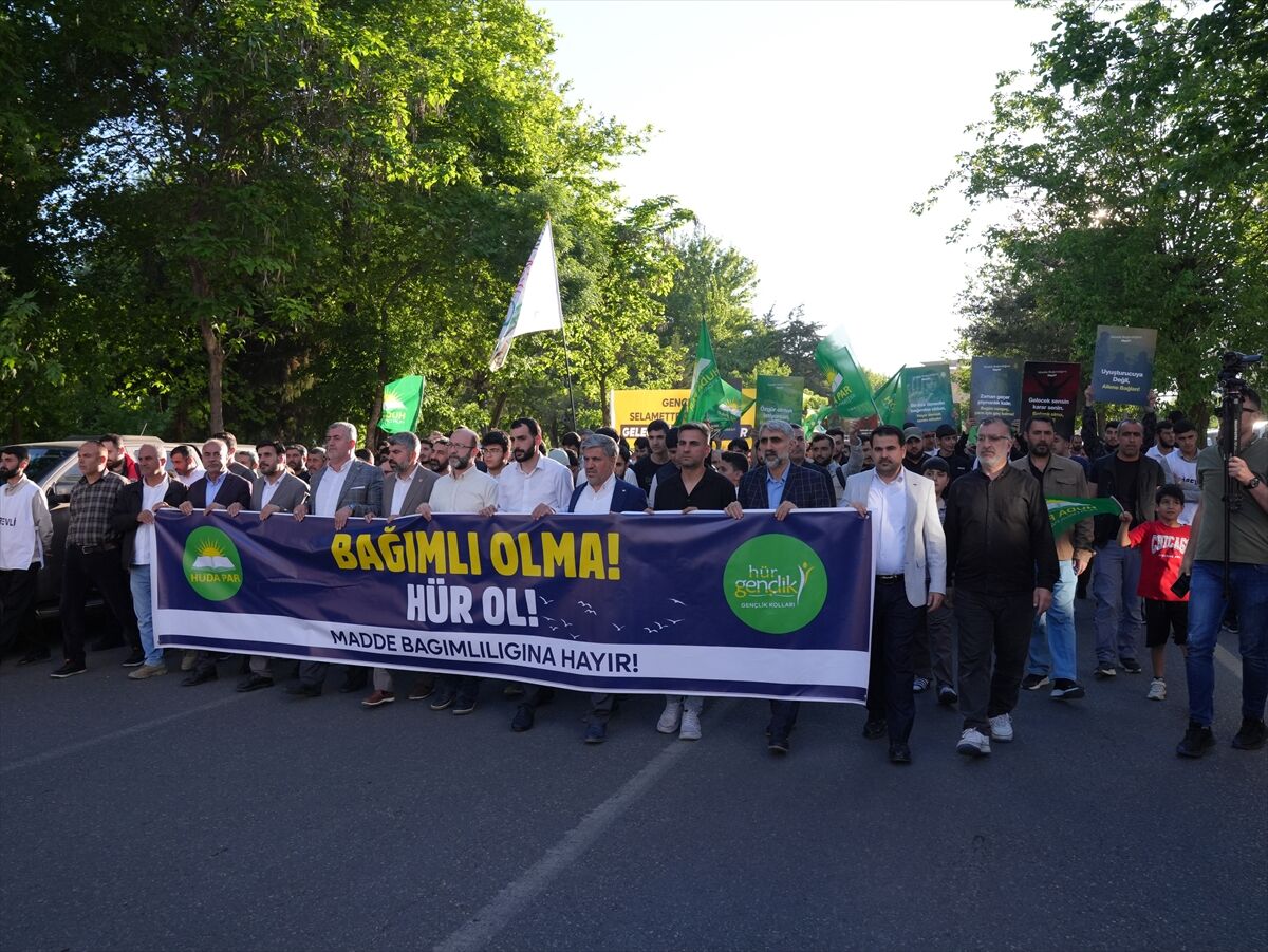 Diyarbakır'da 'Madde bağımlılığına hayır' yürüyüşü yapıldı