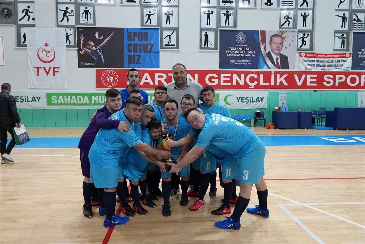 Down Sendromlular Futsal Türkiye Şampiyonası'nda ikincilik Bağcılar Belediyesinin oldu