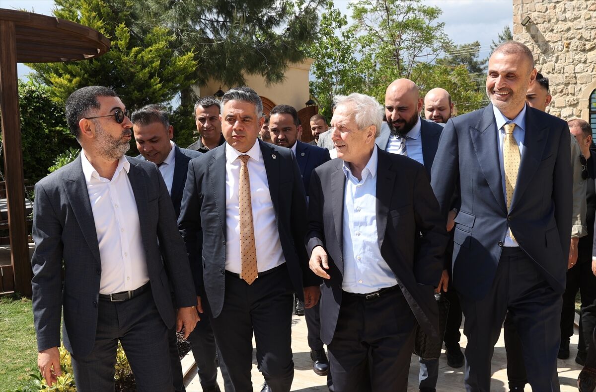 Fenerbahçe Kulübü Başkan Adayı Aziz Yıldırım, Mardin'de konuştu: