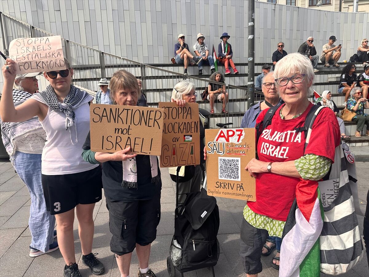 İsveç'te, Filistin ve Lübnan'a saldırılarını sürdüren İsrail protesto edildi