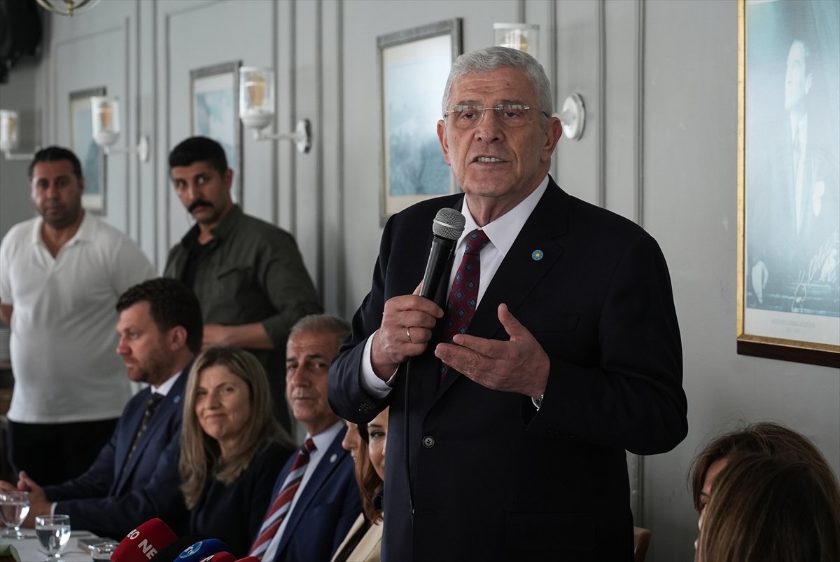 İYİ Parti Genel Başkanı Dervişoğlu, İzmir'de şehit anneleriyle buluştu