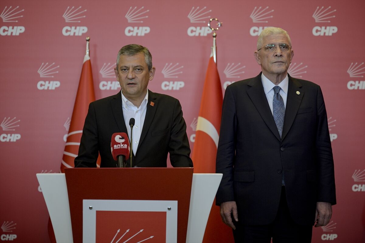 İYİ Parti Genel Başkanı Dervişoğlu ve Özgür Özel ortak basın toplantısı düzenledi
