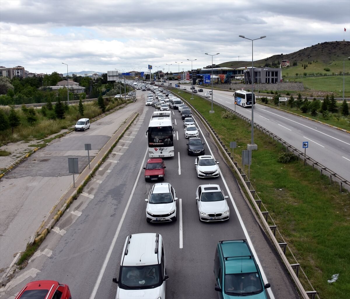 Kırıkkale'de bayram tatilinden dönüş yoğunluğu başladı
