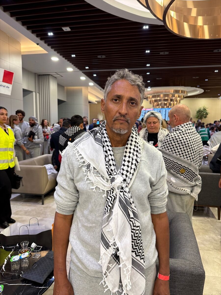 Küresel Sumud Filosu'ndaki Yeni Zelandalı aktivist, İsrail'in küçük düşürücü uygulamalarına dikkati çekti: