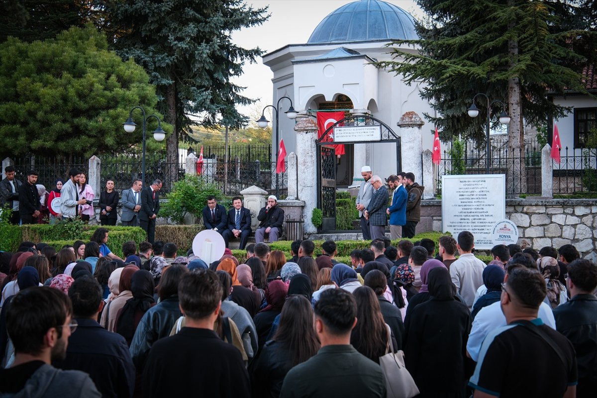 Kuruluştan Çanakkale'ye Tarih ve Medeniyet Gezisi Hayme Ana Türbesi'nden başladı