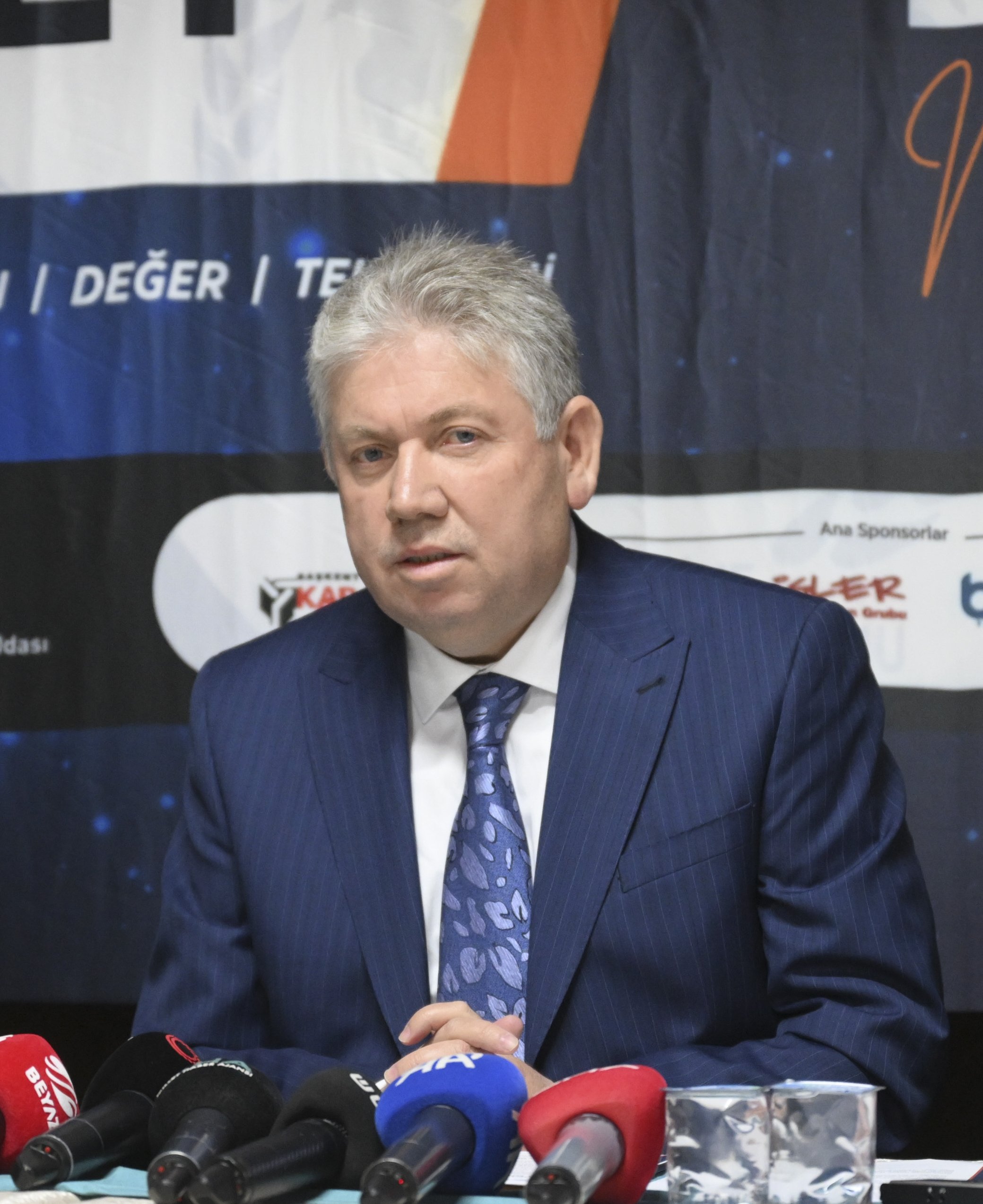 'Maariften Medeniyete Eğitim Zirvesi' 9 Mayıs'ta Ankara Ticaret Odası'nda düzenlenecek