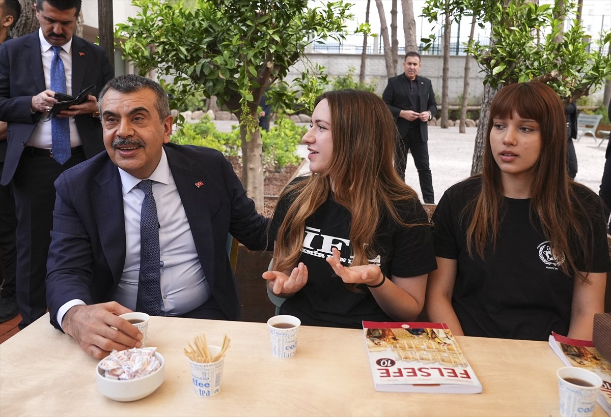 Milli Eğitim Bakanı Yusuf Tekin, İzmir'de konuştu: