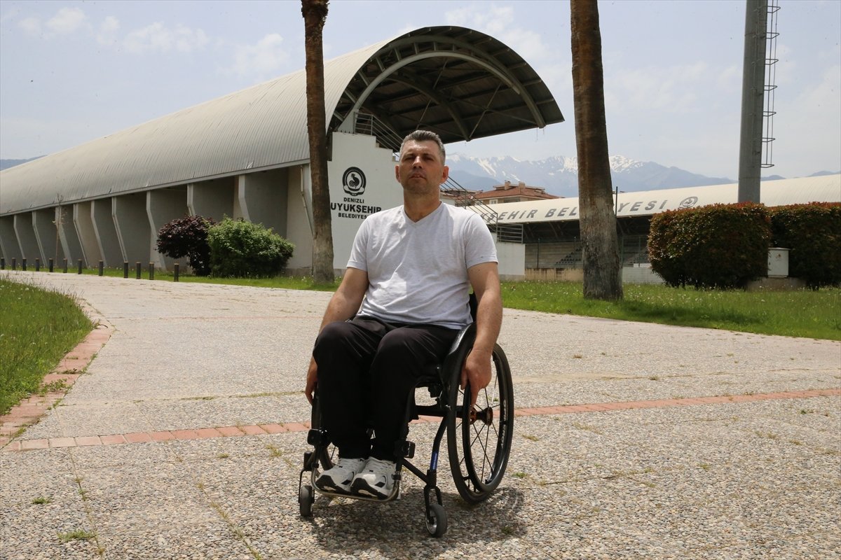 Milli para okçu Abdullah Yorulmaz, sporcu eşinin desteğiyle altın madalya peşinde