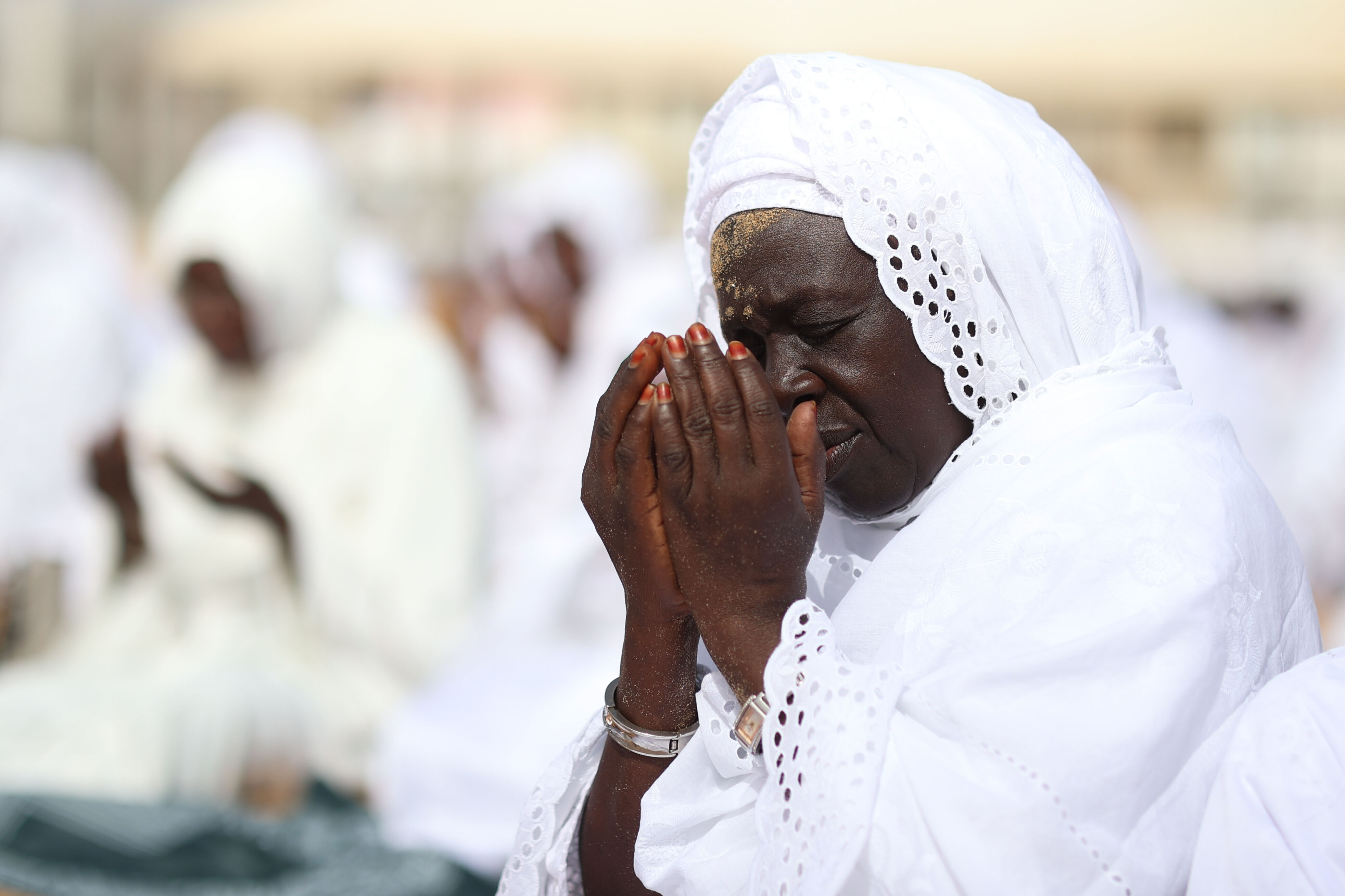 Senegal'de Kurban Bayramı namazı kumsalda kılındı