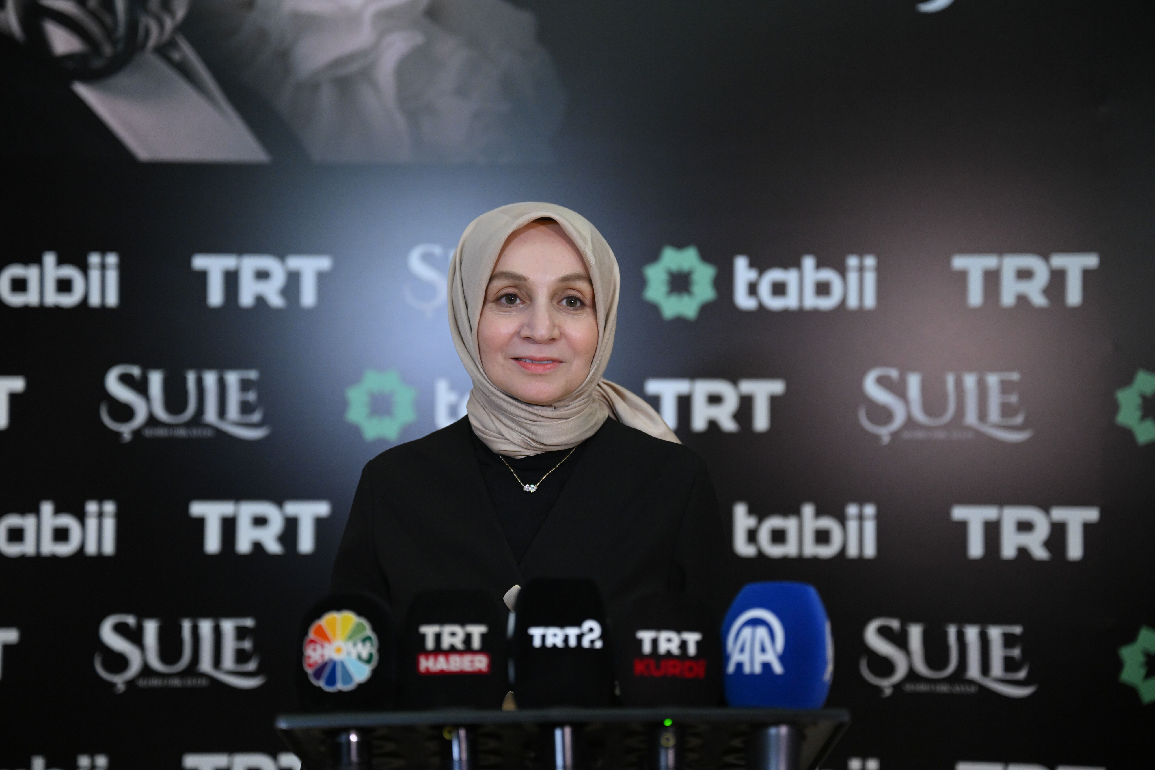 'Şule Senin Hikayen' dizisinin galası Atatürk Kültür Merkezi'nde yapıldı