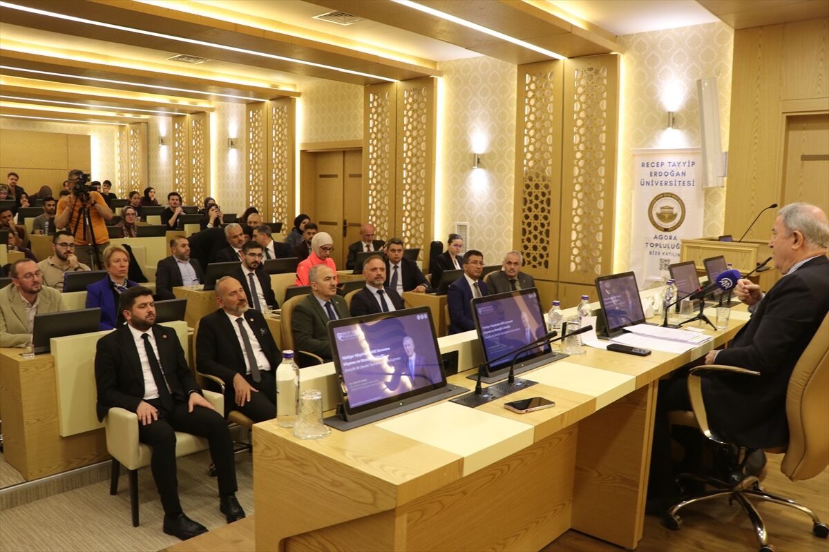 TBMM Milli Savunma Komisyonu Başkanı Hulusi Akar, Rize'de konuştu: