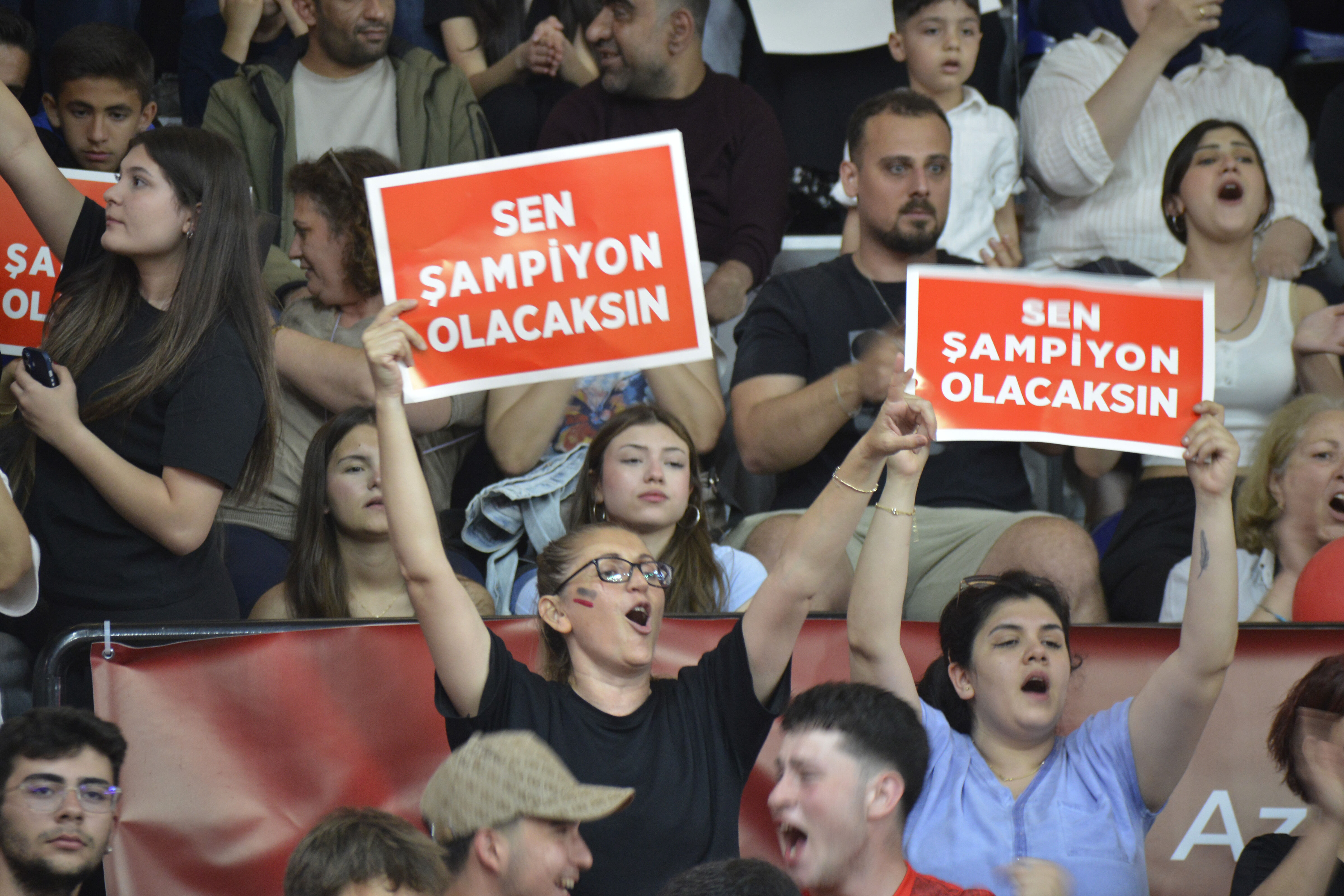 Turgutlu Belediyespor, Halkbank Kadınlar Basketbol Süper Ligi'ne yükseldi