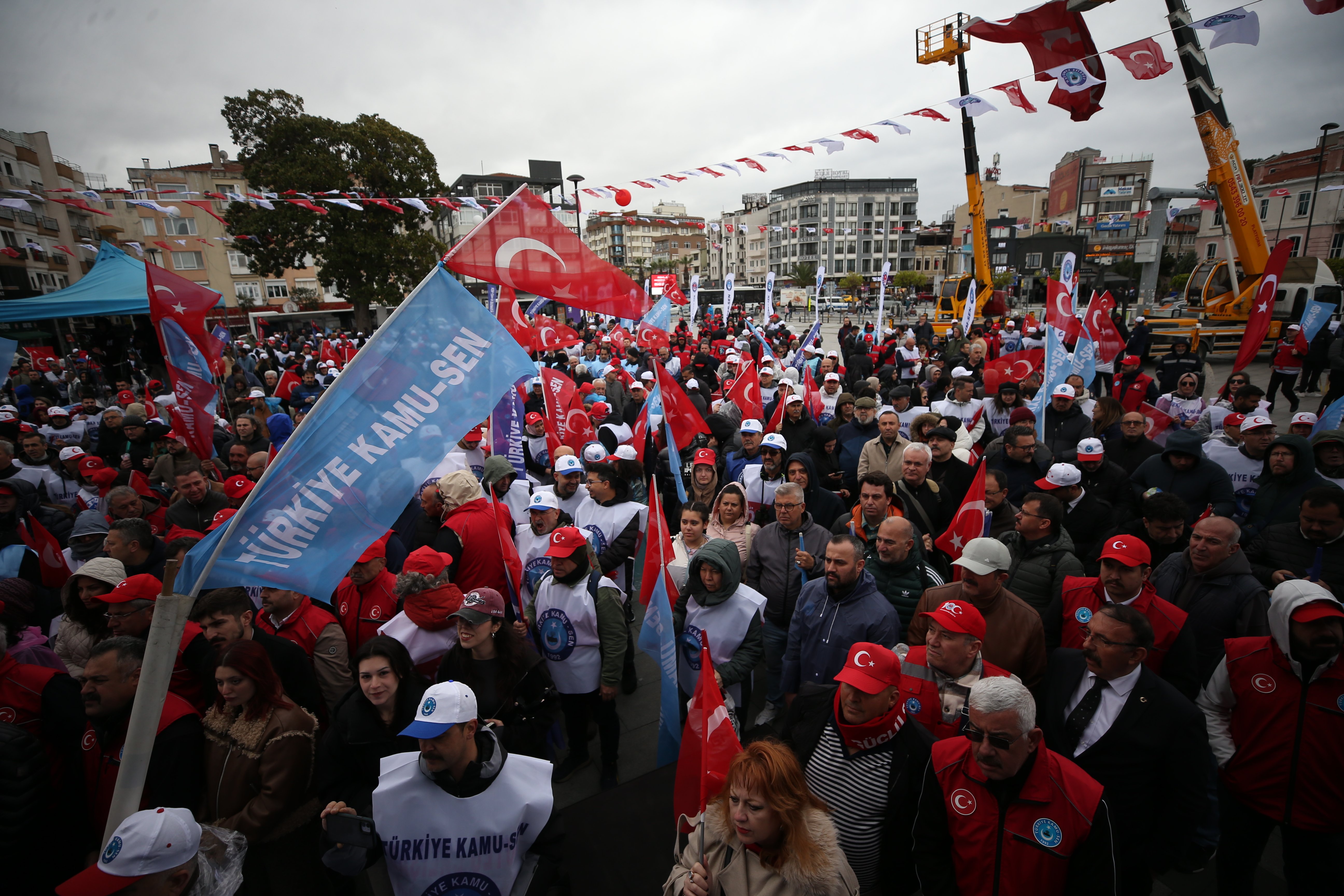 Türkiye Kamu-Sen 1 Mayıs'ı Çanakkale'de kutladı