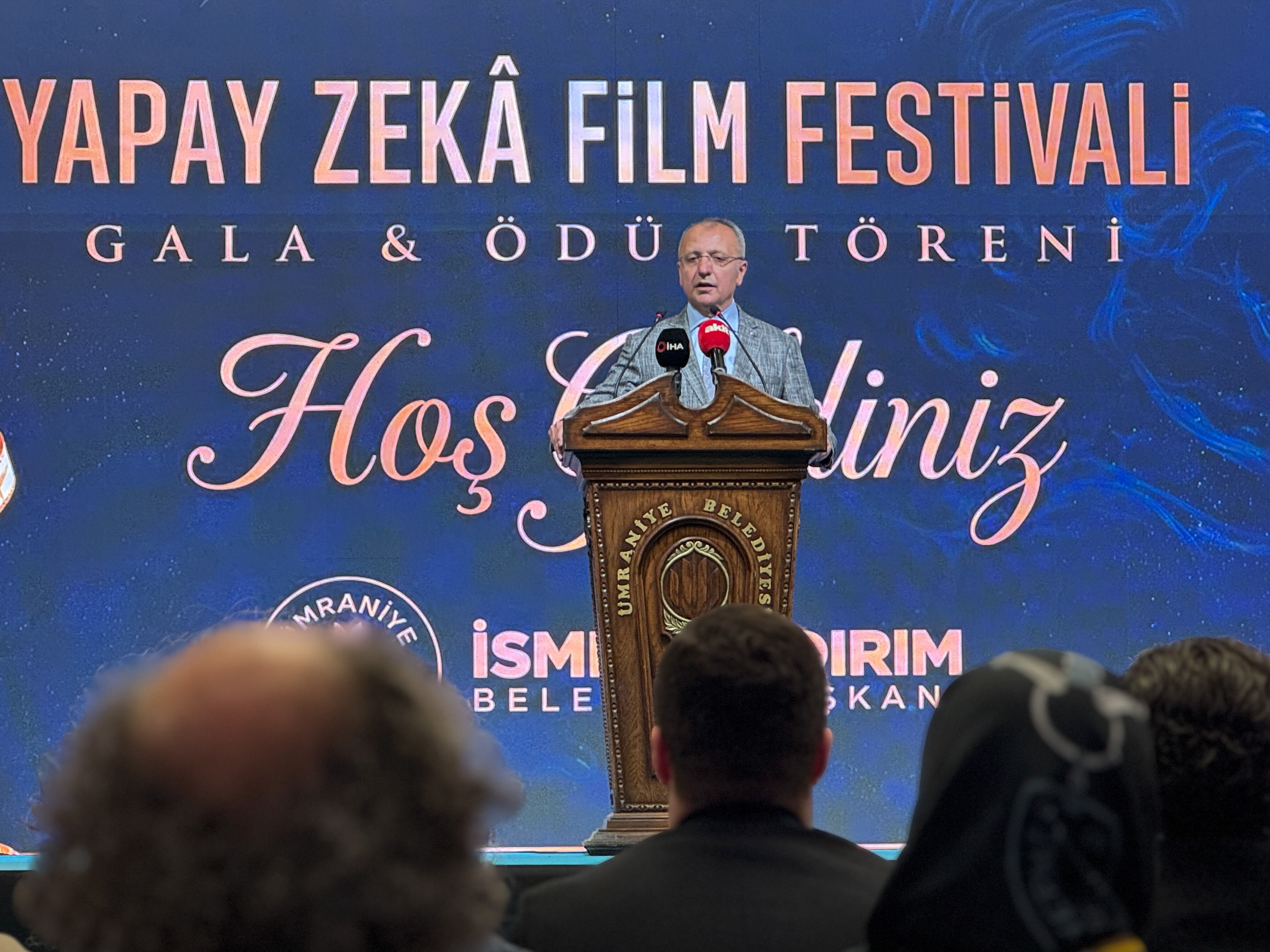 'Yapay Zeka Film Festivali' gala ve ödül töreni Ümraniye'de düzenlendi