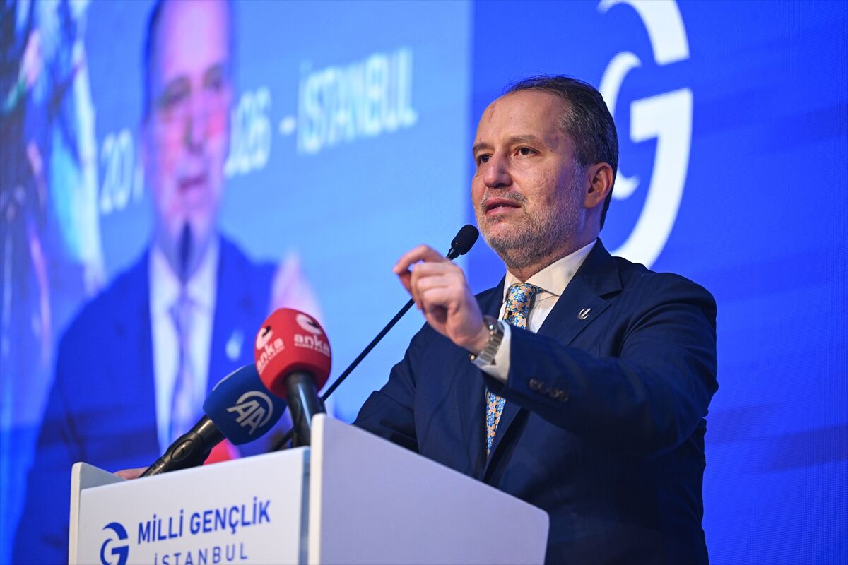 Yeniden Refah Partisi Genel Başkanı Erbakan, 'İstanbul'un Fethi' programına katıldı: