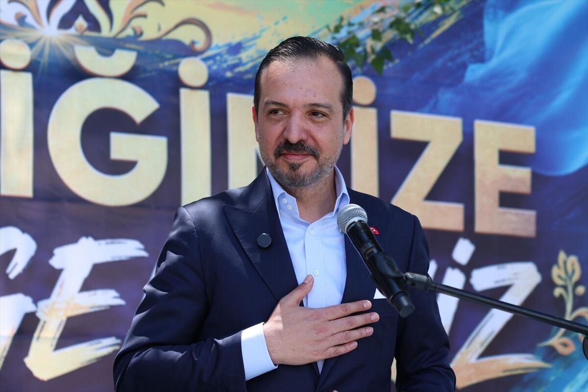 AK Parti Genel Başkan Yardımcısı Zorlu, Geleneksel Tepreş Bahar Şenliği'ne katıldı: