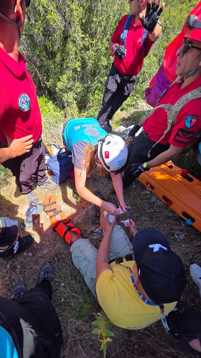 Fethiye'de yamaç paraşütü kazasında 2 kişi yaralandı