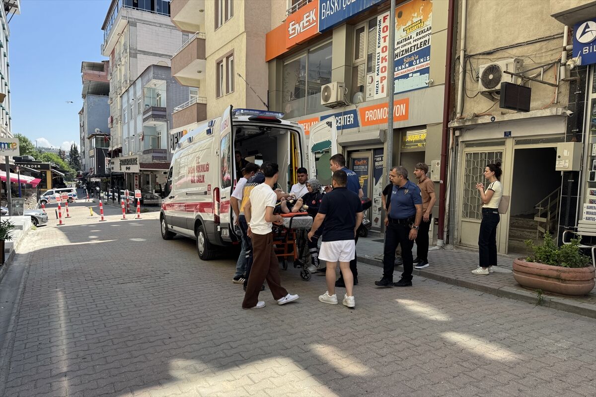 GÜNCELLEME - Bilecik'te kayıp olarak aranırken evin alt katındaki matbaa deposunda uyurken bulunan kişi öldü