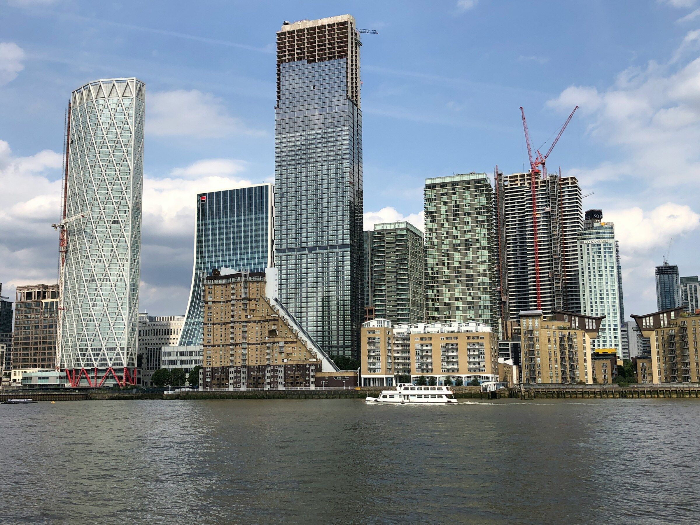 Londra'da rekor sayıda yeni konut satılamadı