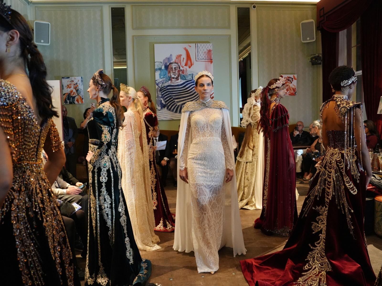Beyond Fashion, moda, sanat, iklim ve Türk kültürel mirasını bir araya getirdi.
