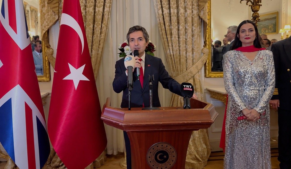 Resepsiyonda konuşan Ertaş, temelleri 103 yıl önce atılan Türkiye Cumhuriyeti'nin bulunduğu zorlu bölgede istikrar, barış ve refah ürettiğini belirtti.