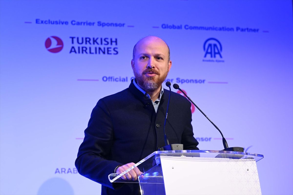 İbn Haldun Üniversitesi Mütevelli Heyeti Başkan Vekili Erdoğan, Londra Helal Forumu'nda konuştu